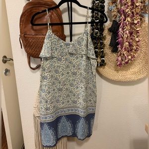 100% silk Tibi silt mini slip dress with ruffle back size 8 blue and cream